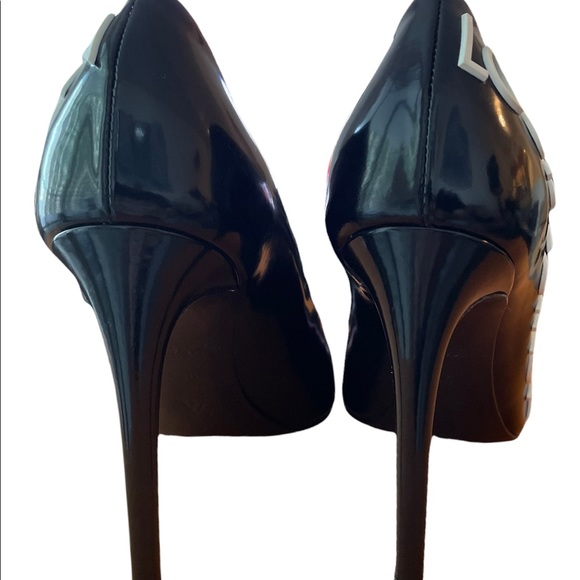 ❌SOLD❌Louis Vuitton Pumps - Authentic Womens Black Paten - Picture 5 of 9